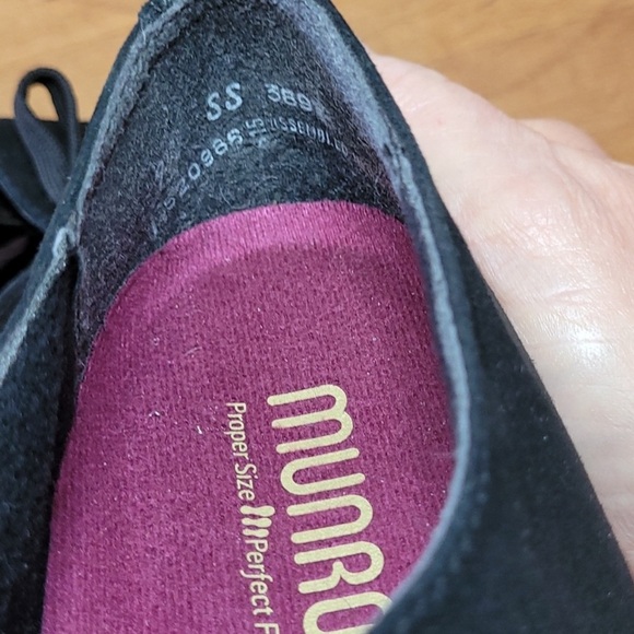 New Munro "Veranda" Loafers - Picture 5 of 8